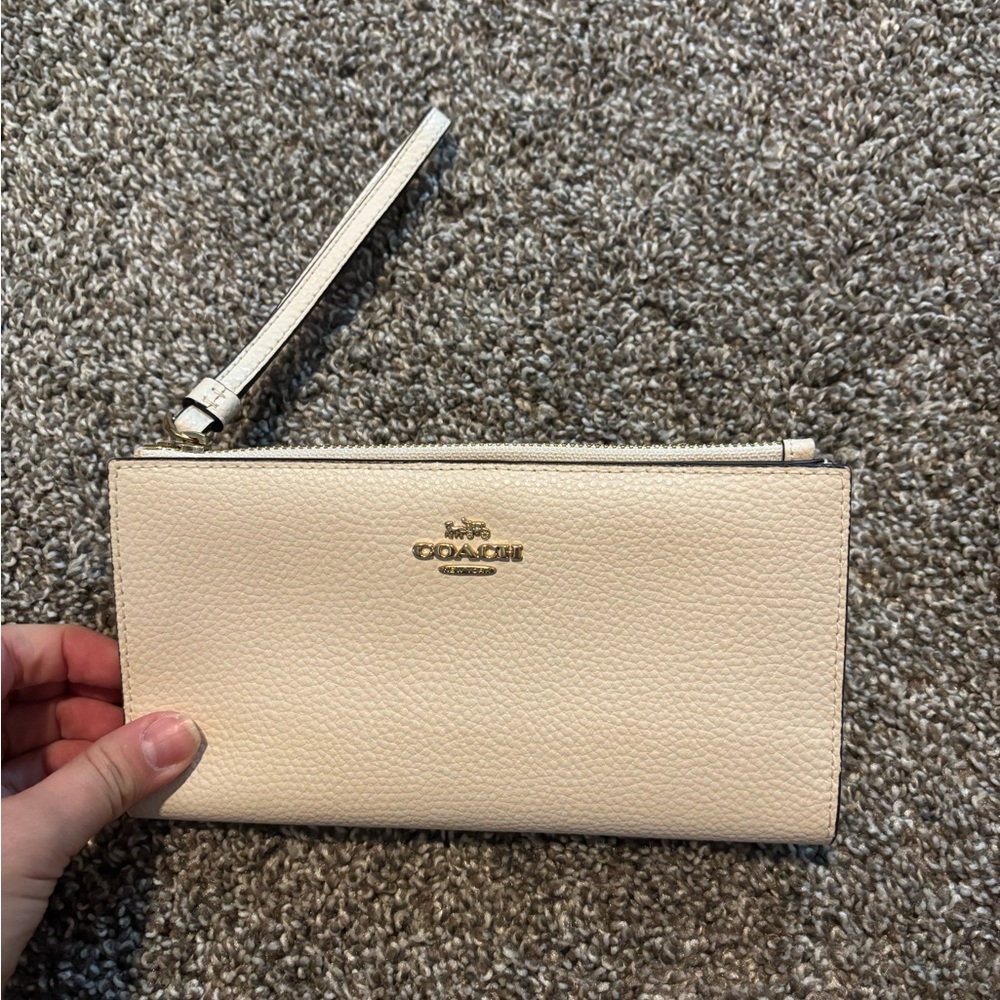 Coach Cream Leather Wristlet Clutch - Picture 2 of 4